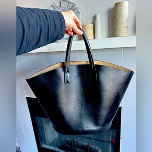 Massimo Dutti basic leather black tote